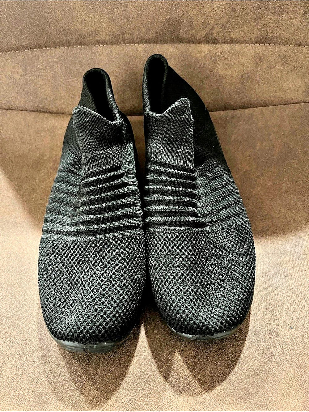 Black Sneakers Like New